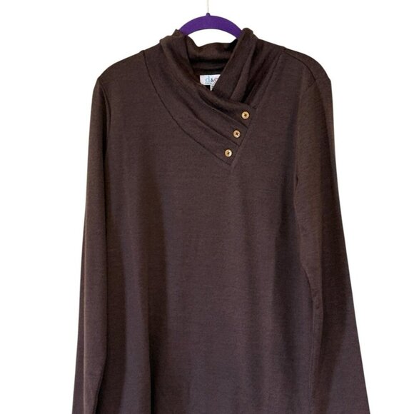 D & Co Woman’s Brown Long Sleeve Pull Over Three Button Detail Sweater Size M - Picture 3 of 6